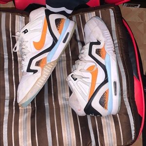 Nike Tech Challenge “Lava”